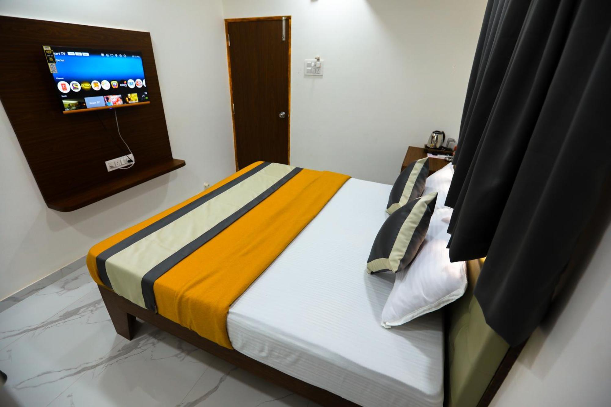 Fortuna Inn Manage By Sn Hospitality Navi Mumbai Exterior photo