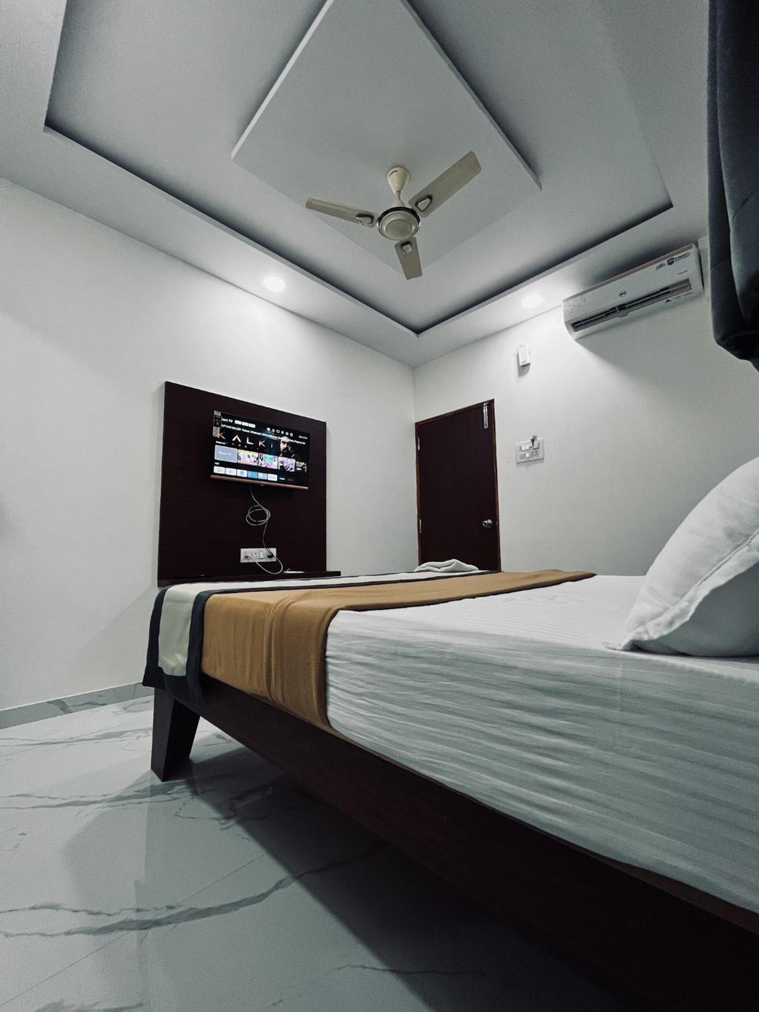 Fortuna Inn Manage By Sn Hospitality Navi Mumbai Exterior photo