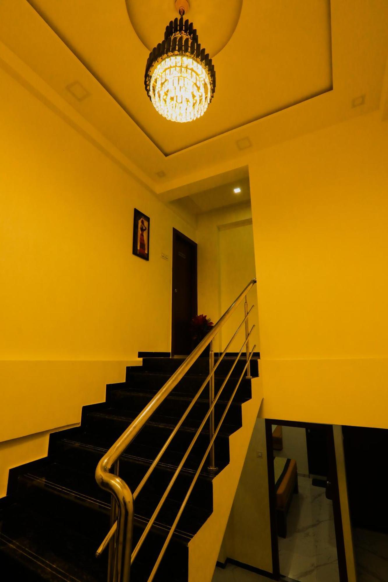Fortuna Inn Manage By Sn Hospitality Navi Mumbai Exterior photo