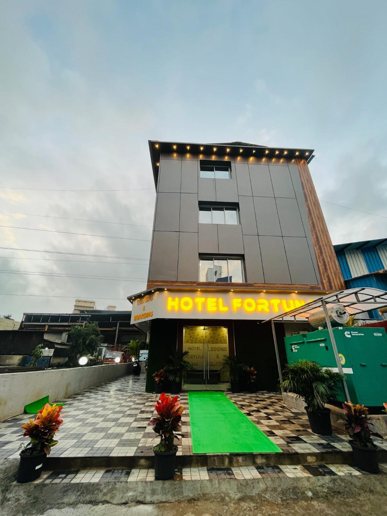 Fortuna Inn Manage By Sn Hospitality Navi Mumbai Exterior photo
